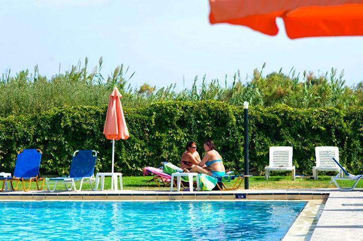 Alfa Hotel Apartments Gerani  Buitenkant foto