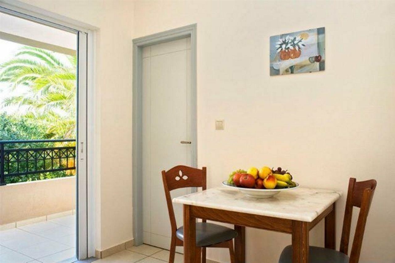 Alfa Hotel Apartments Gerani  Buitenkant foto